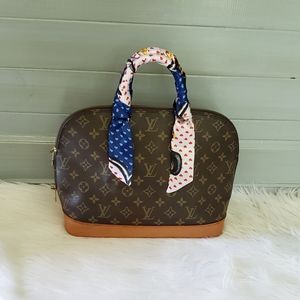 🦋🌺WEEKEND SALE 🌺🦋Louis Vuitton Alma Pm